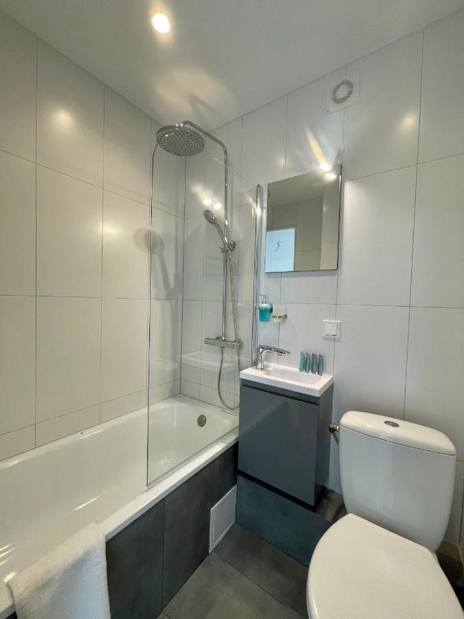 Marijampole Apartment With Free Parking Екстериор снимка